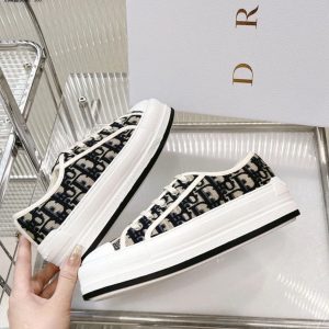 Luxury Designer Canvas Sneakers (2026 Edition)