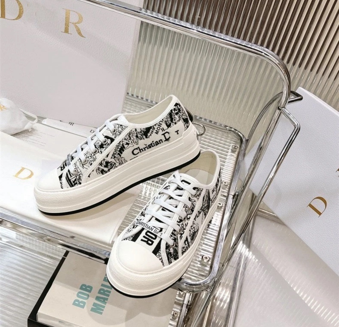 Luxury Designer Canvas Sneakers (2026 Edition) - Зображення 16