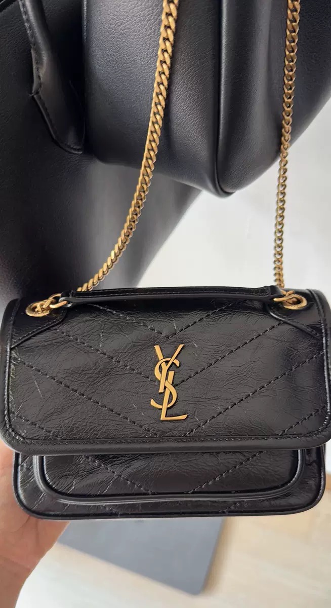 Quilted leather chain shoulder bag and luxury crossbody purse from Hype Outfit Shop