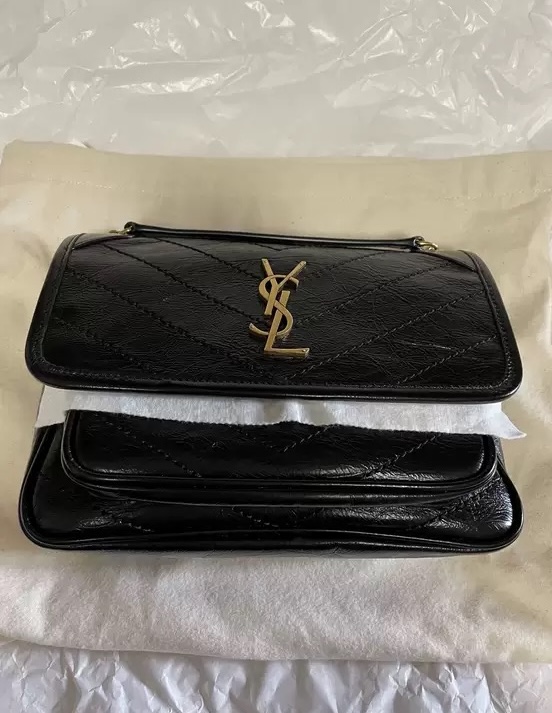 Quilted leather chain shoulder bag and luxury crossbody purse from Hype Outfit Shop