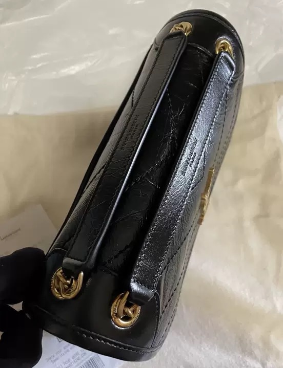 Quilted leather chain shoulder bag and luxury crossbody purse from Hype Outfit Shop