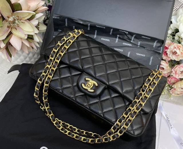 Classic CF Caviar quilted flap crossbody bag 25cm with elegant chain strap from Hype Outfit Shop