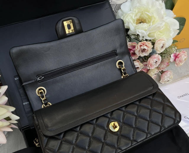Classic CF Caviar quilted flap crossbody bag 25cm with elegant chain strap from Hype Outfit Shop