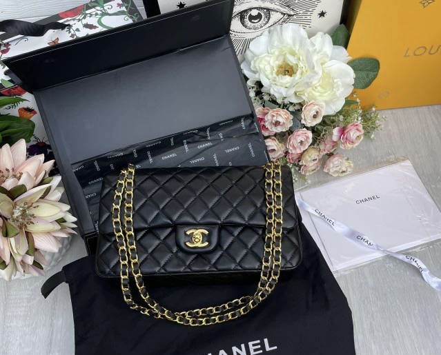 Classic CF Caviar quilted flap crossbody bag 25cm with elegant chain strap from Hype Outfit Shop